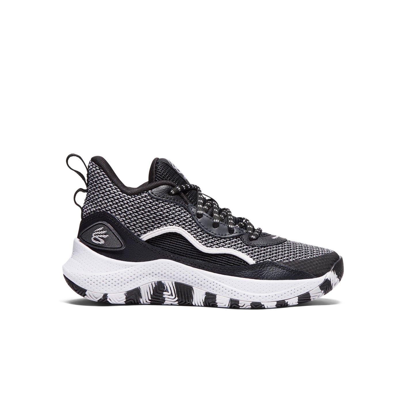 Under Armour Curry 3Z Grade School Basketball Shoe | Hibbett